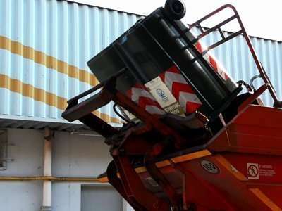 Automatic opening Automatic opening during the emptying phase